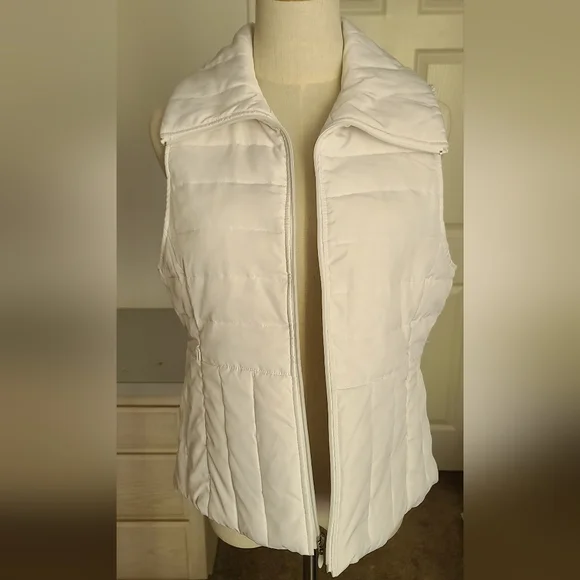 Kenneth Cole Down Vest - Picture 1 of 4